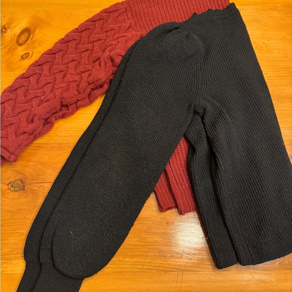Cozy Burgundy & black Knit Sweaters (2 pack)
Marled & pretty garden chic